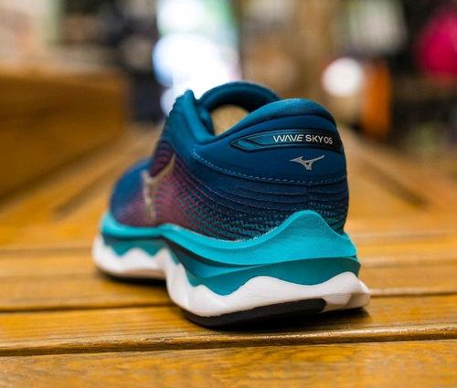 闪击球鞋最新爆料图片,惊艳设计，引领潮流新风尚