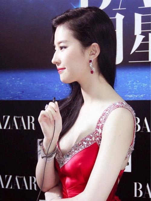 韩国宝石明星,韩国宝石明星的时尚魅力解析